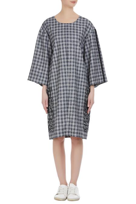 Shop Two Point Two Grey Checkered Print Oversized Dress Online at Aza Fashions Shop_Two Point Two_Grey Checkered Print Oversized Dress_Online_at_Aza_Fashions