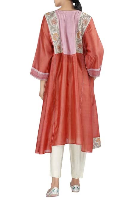 Latha Puttanna Chanderi Asymmetric Tunic With Pant 