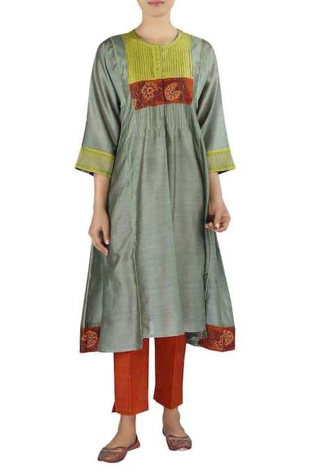 Latha Puttanna_Grey Chanderi Thread Work Round Neck Anarkali With Pant _Online_at_Aza_Fashions