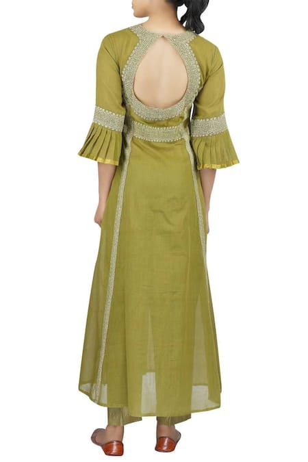 Latha Puttanna Chanderi Ruffle Sleeves Kurta With Pant 