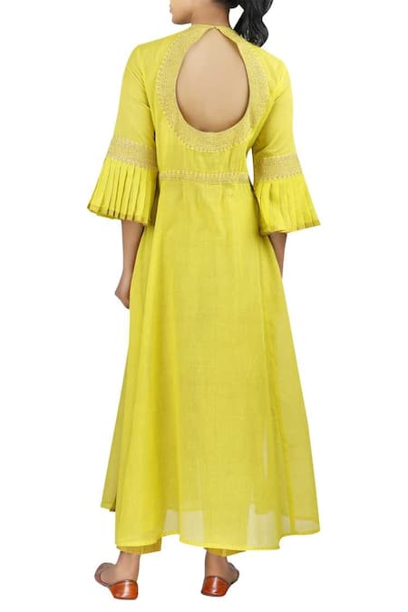 Latha Puttanna Chanderi Ruffle Sleeves Kurta With Pant 