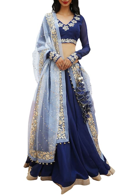 Ranian Embroidered blouse and dupatta with border detail lehenga 