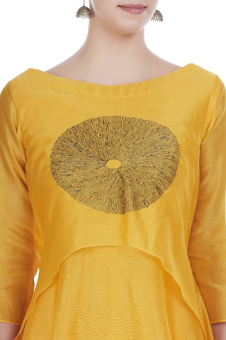Taika By Poonam Bhagat_Yellow Chanderi Embroidered Thread Work Boat Asymmetric Layered Tunic  _at_Aza_Fashions