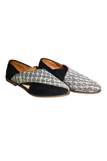 Buy_Artimen_Black Plain Texture Fabric Based Shoes_Online_at_Aza_Fashions
