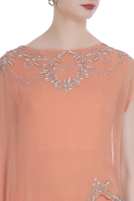Kavita Bhartia_Peach Chiffon Bardot Embellished Kurta Set  _at_Aza_Fashions