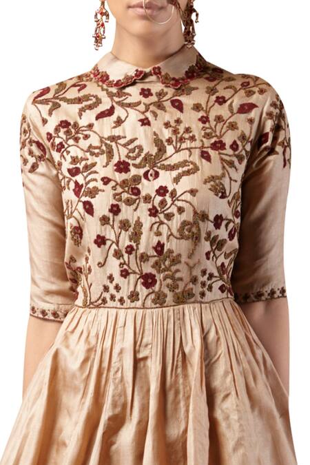 Shop SHASHA GABA Beige Embroidered Anarkali Kurta With Skirt at Aza Fashions Shop_SHASHA GABA_Beige Embroidered Anarkali Kurta With Skirt_at_Aza_Fashions