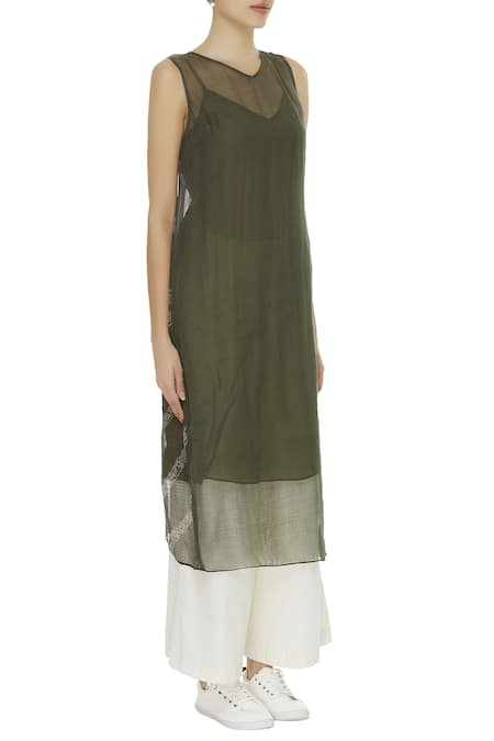 Urvashi Kaur_Olive Green Kota Doria Round Neck Cotton Shibori Dyed Tunic With Inner _Online_at_Aza_Fashions