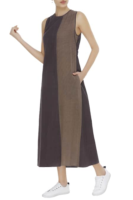 Urvashi Kaur Cotton drawstring maxi dress 