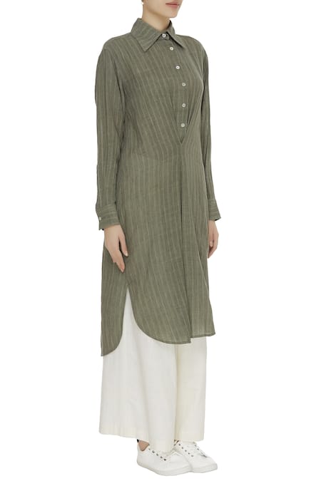 Urvashi Kaur_Green Cotton Collared Striped Tunic _Online_at_Aza_Fashions