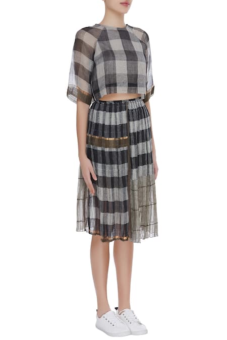 Urvashi Kaur_Gray Kota Doria Zari Round Neck Gingham Check Crop Top With Stripe _Online_at_Aza_Fashions