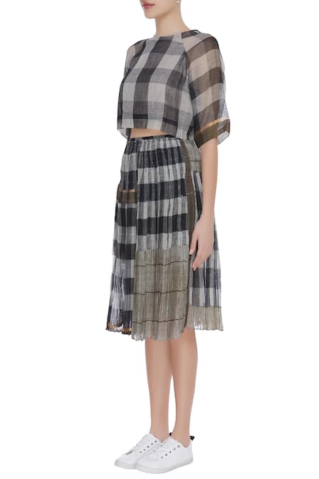 Buy_Urvashi Kaur_Gray Kota Doria Zari Round Neck Gingham Check Crop Top With Stripe _Online_at_Aza_Fashions