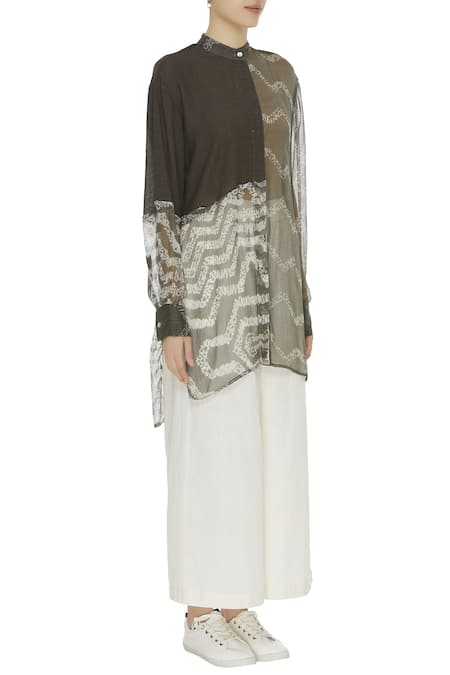Urvashi Kaur_Gray Kota Doria Mandarin Collar Shibori Pattern Oversized Shirt _Online_at_Aza_Fashions