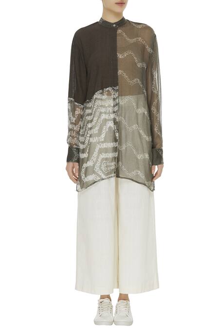 Shop_Urvashi Kaur_Gray Kota Doria Mandarin Collar Shibori Pattern Oversized Shirt _Online_at_Aza_Fashions