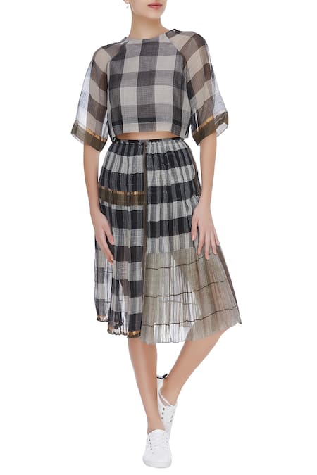 Urvashi Kaur Kota Silk Dual Toned Check Pattern Midi Skirt 