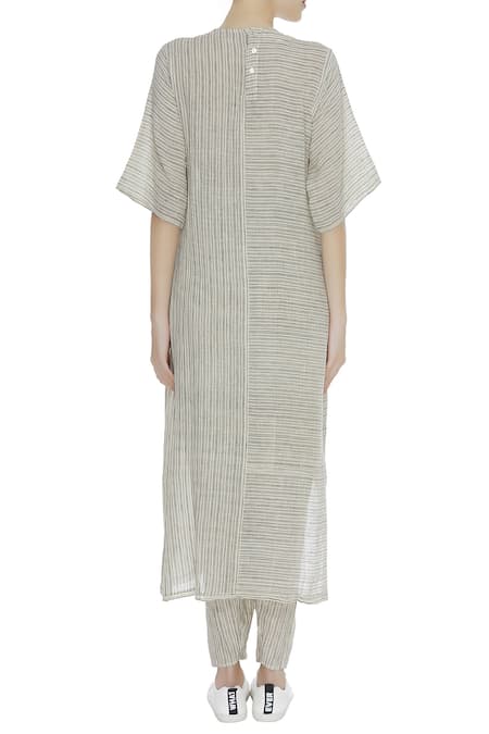 Urvashi Kaur Striped Boxy Tunic With High-Low Hem 