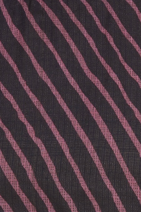 Urvashi Kaur_Pink Kota Doria Round Neck Leheriya Dye Sleeveless Crop Top _at_Aza_Fashions