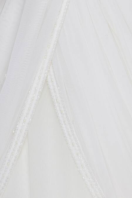 Arpan Vohra_White Georgette Leaf Neck Ruffle Style Saree With Blouse _at_Aza_Fashions