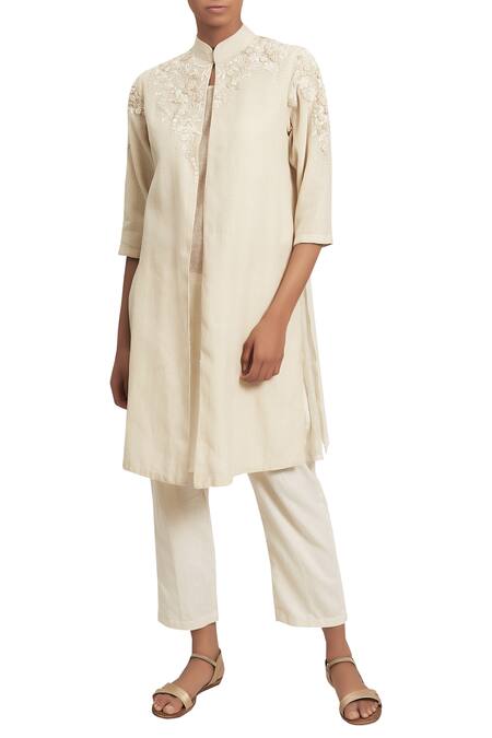 Nakul Sen Off White Anchor Shoulder Embroidered Kurta Set