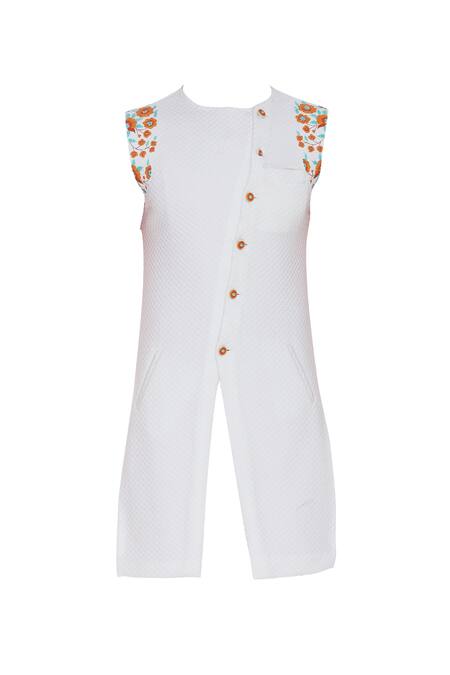 Buy_Sol By Piyush Dedhia_Off White Stretch Texture Embroidered Floral Sleeveless Jacket  _Online_at_Aza_Fashions