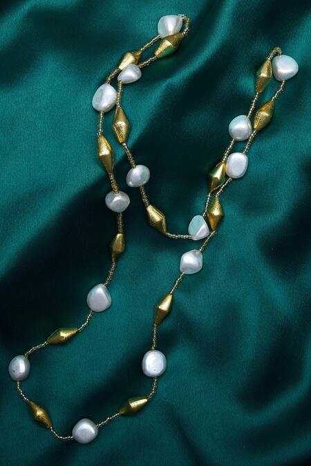 Shillpa Purii Designer Jewellery_Gold Plated Shell Pearl Necklace _Online_at_Aza_Fashions
