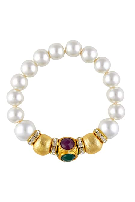 Shillpa Purii Classic pearl bracelet 