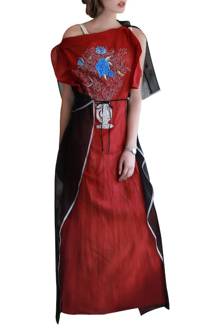 Prama By Pratima Pandey Draped handwoven chanderi kurta with inner 
