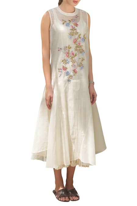 Prama By Pratima Pandey Handwoven floral embroidered tunic with inner 