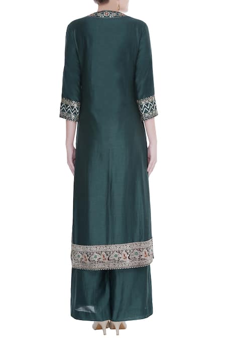 Priyanka Singh Chanderi Kurta Set 