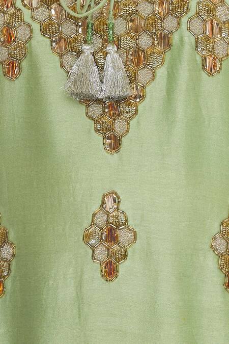 Neha Khullar_Green Chanderi Silk Embroidered Thread Mandarin Embellished Kurta With Gharara _at_Aza_Fashions