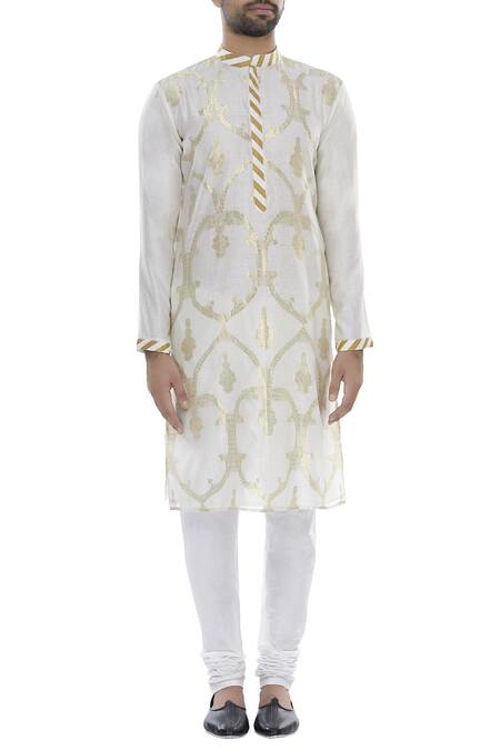 Shop Rar Studio Off White Mughal Jaal Embroidered Kurta Set Online at Aza Fashions Shop_Rar Studio_Off White Mughal Jaal Embroidered Kurta Set_Online_at_Aza_Fashions