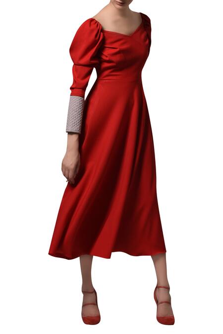 Buy_Manika Nanda_Red Heavy Moss Crepe Floral, Beads Round Quilted Midi Dress _Online_at_Aza_Fashions