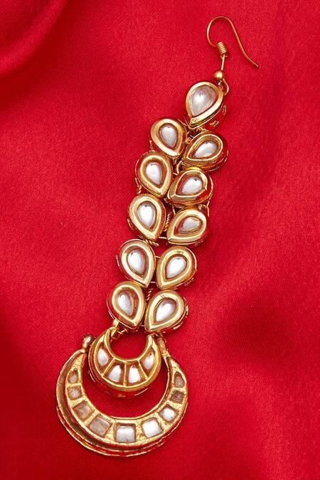 Buy_Just Shradhas_Gold Plated Kundan Chandbali Maangtikka _Online_at_Aza_Fashions