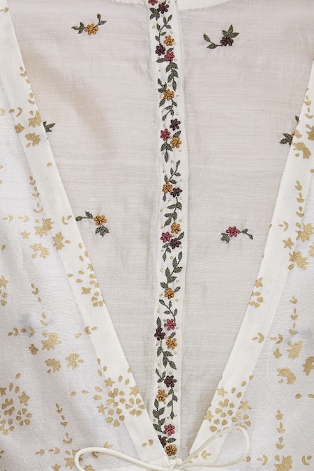 Virtuoso By Mekha And Anurag White Cotton Silk Embroidered Floral Block Print Tunic Jacket With Kurta at Aza Fashions Virtuoso By Mekha And Anurag_White Cotton Silk Embroidered Floral Block Print Tunic Jacket With Kurta_at_Aza_Fashions