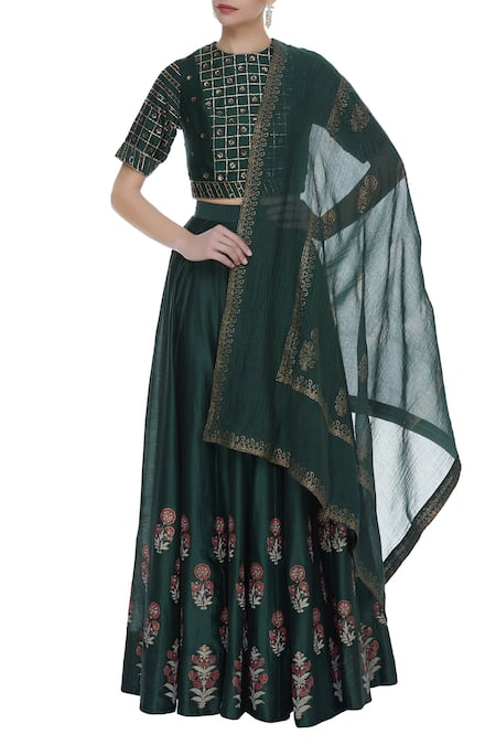 Virtuoso by Mekha and Anurag Green Cotton Silk Embroidered Cutdana Checkered Blouse With Lehenga And Dupatta