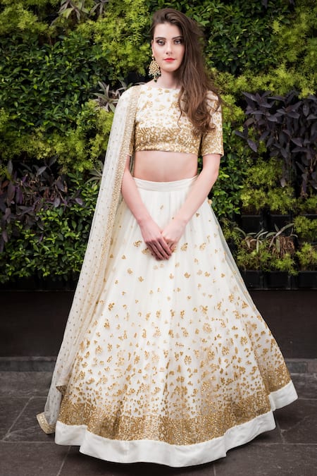 Prathyusha Garimella Off White Embroidered Lehenga With Blouse And Dupatta