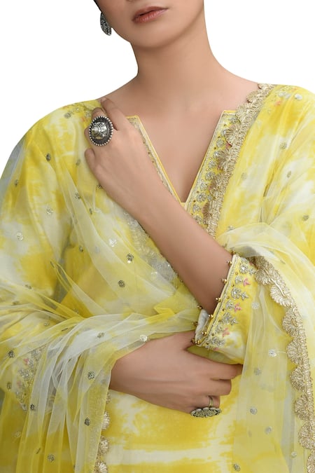 Seema Nanda Tie Dye Embroidered Kurta Set 