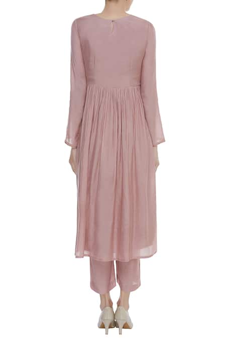 Shop Sagaa By Vanita Pink Silk Embroidered Keyhole Zari Kurta Set at Aza Fashions Shop_Sagaa By Vanita_Pink Silk Embroidered Keyhole Zari Kurta Set_at_Aza_Fashions