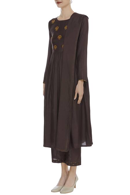 Sagaa By Vanita_Brown Silk Dori Embroidered Keyhole Zari Kurta With Pants And Dupatta _Online_at_Aza_Fashions