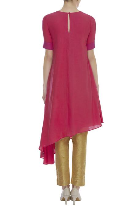 Shop Sagaa By Vanita Pink Cotton Mal Embroidered Round Neckline Asymmetric Two Toned Kurta at Aza Fashions Shop_Sagaa By Vanita_Pink Cotton Mal Embroidered Round Neckline Asymmetric Two Toned Kurta_at_Aza_Fashions