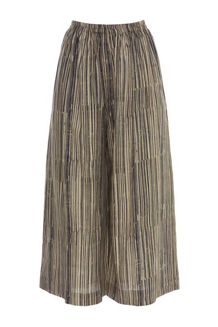 Shop_Itara_Gold Floral Kurta With Printed Inner And Pants_Online_at_Aza_Fashions