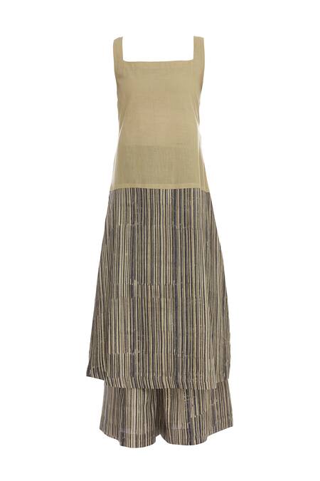 Buy_Itara_Gold Floral Kurta With Printed Inner And Pants_Online_at_Aza_Fashions