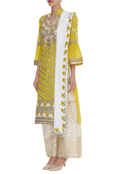 Kunwarani Ritu_White Embroidery Kurta Palazzo Set  _Online_at_Aza_Fashions