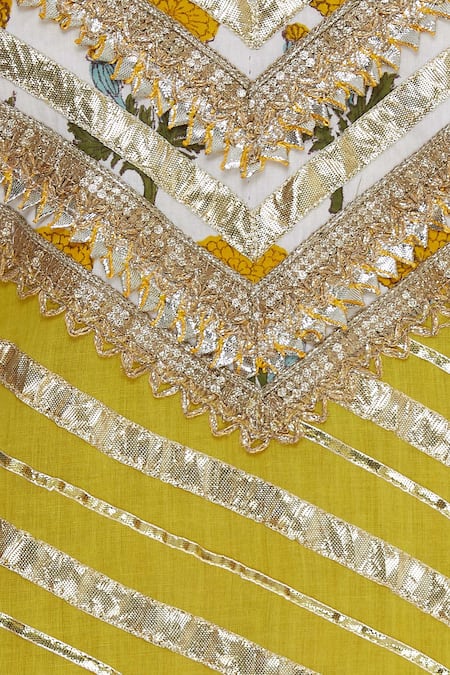 Kunwarani Ritu_White Embroidery Kurta Palazzo Set  _at_Aza_Fashions