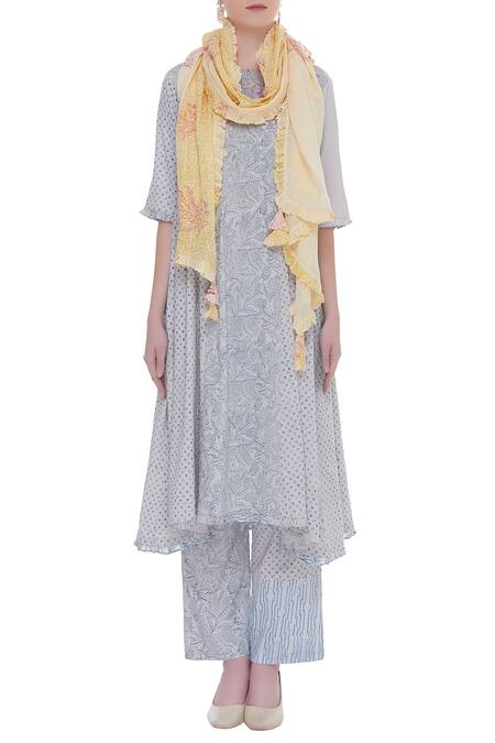 Shagun Manchanda Block printed tasseled stole 