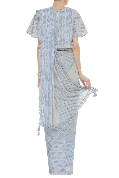 Shagun Manchanda Grey Cotton Mul Handwoven Saree Online at Aza Fashions Shagun Manchanda_Grey Cotton Mul Handwoven Saree _Online_at_Aza_Fashions