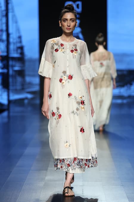 Prama By Pratima Pandey Floral Embroidered Kurta With Palazzo 