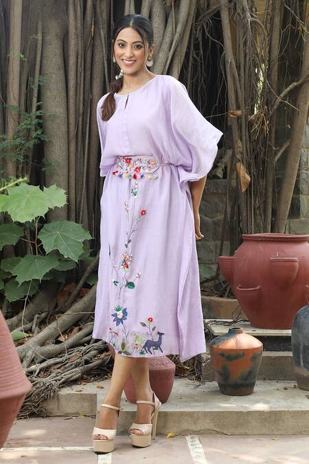 Buy_Desert Shine By Sulochana Jangir_Purple Chanderi Embroidery Round Neck Deer And Duck Kaftan_Online_at_Aza_Fashions