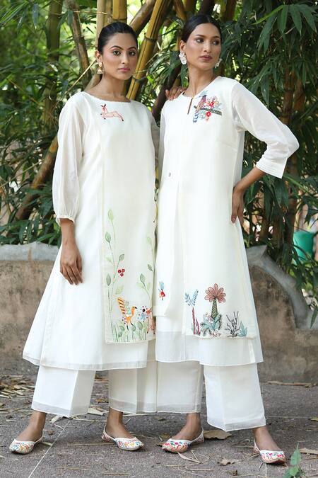 Buy_Desert Shine By Sulochana Jangir_White Chanderi Embroidery Round Neck Handwoven Kurta And Pant Set_Online_at_Aza_Fashions