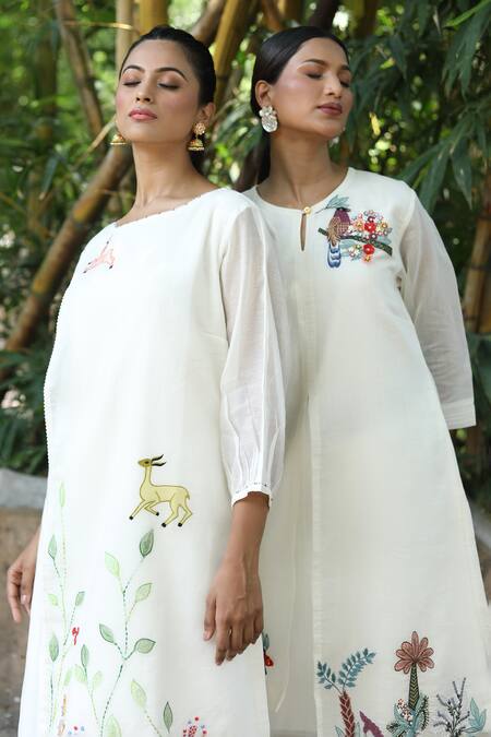 Shop_Desert Shine By Sulochana Jangir_White Chanderi Embroidery Round Neck Handwoven Kurta And Pant Set_Online_at_Aza_Fashions