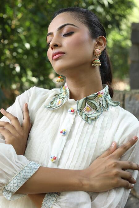 Desert Shine By Sulochana Jangir_White Chanderi Sequins, Beads, Patchwork Bandeau Embroidered Kurta And Pant Set_Online_at_Aza_Fashions